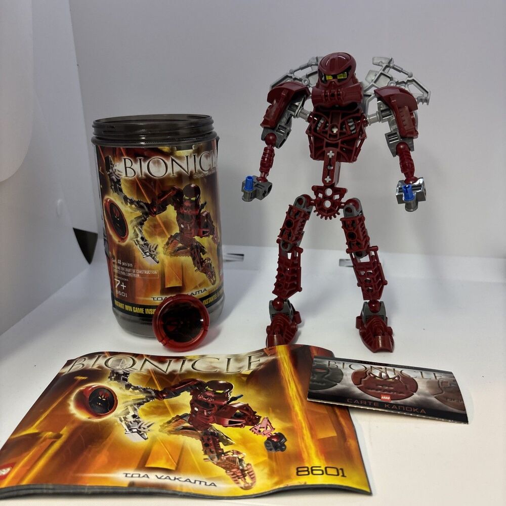 Lego Bionicle - 8601 - Toa Metru Nui - Toa Vakama - Complete Retired Fire Figure